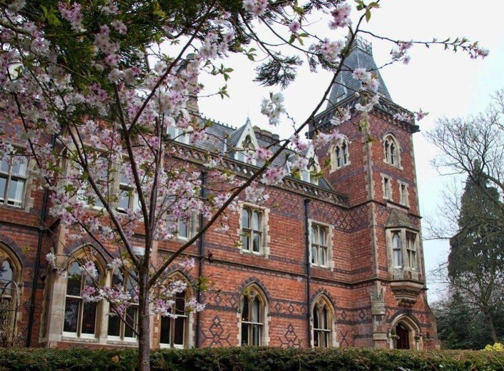 Brownsover Hall Rugby Exterior photo